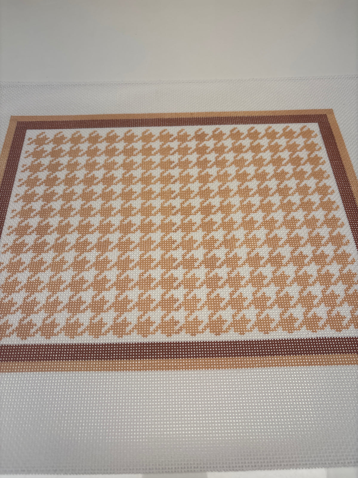 3057C - Houndstooth Neutral - Trunk Show