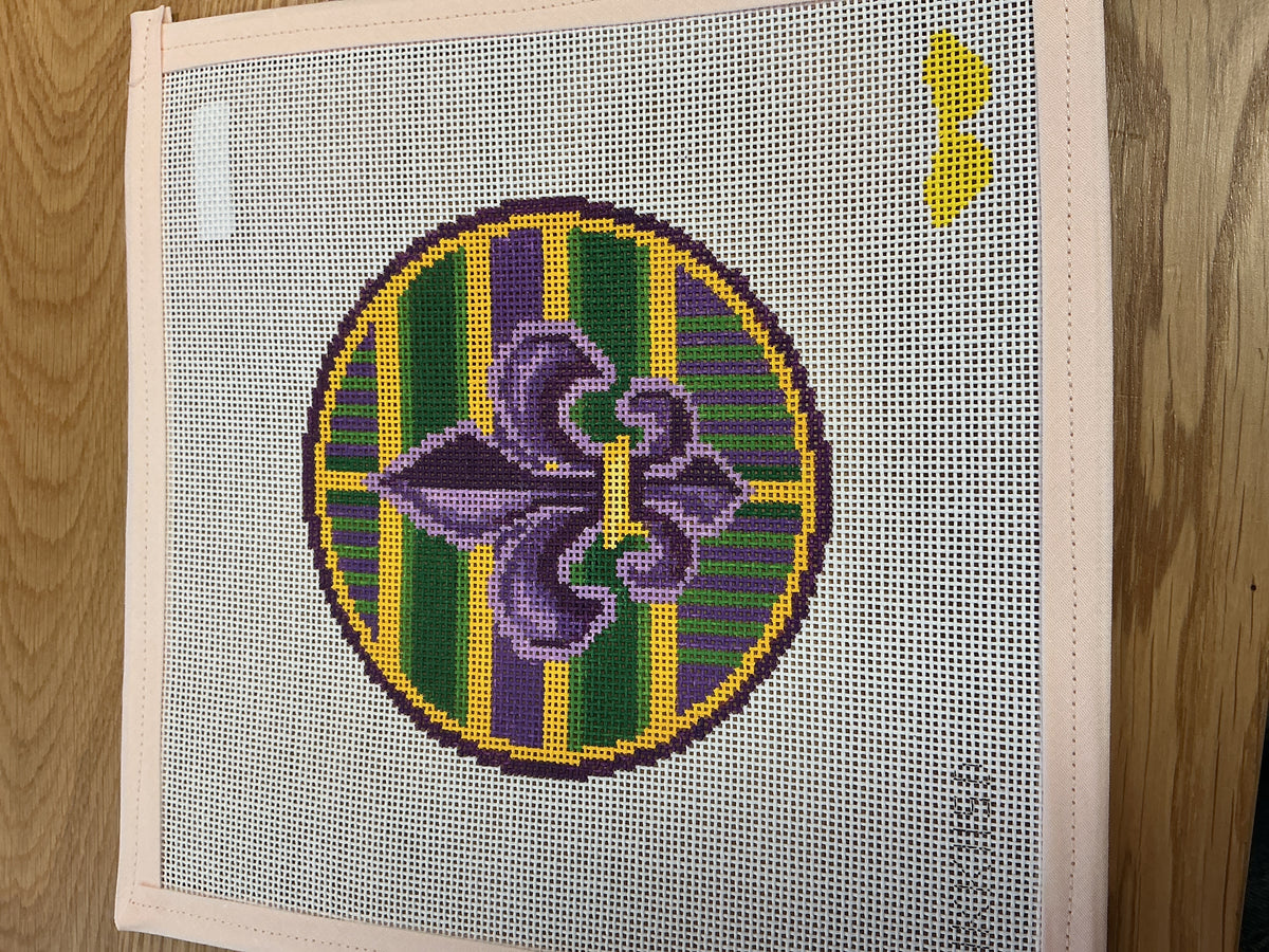 Fleur de lis Round