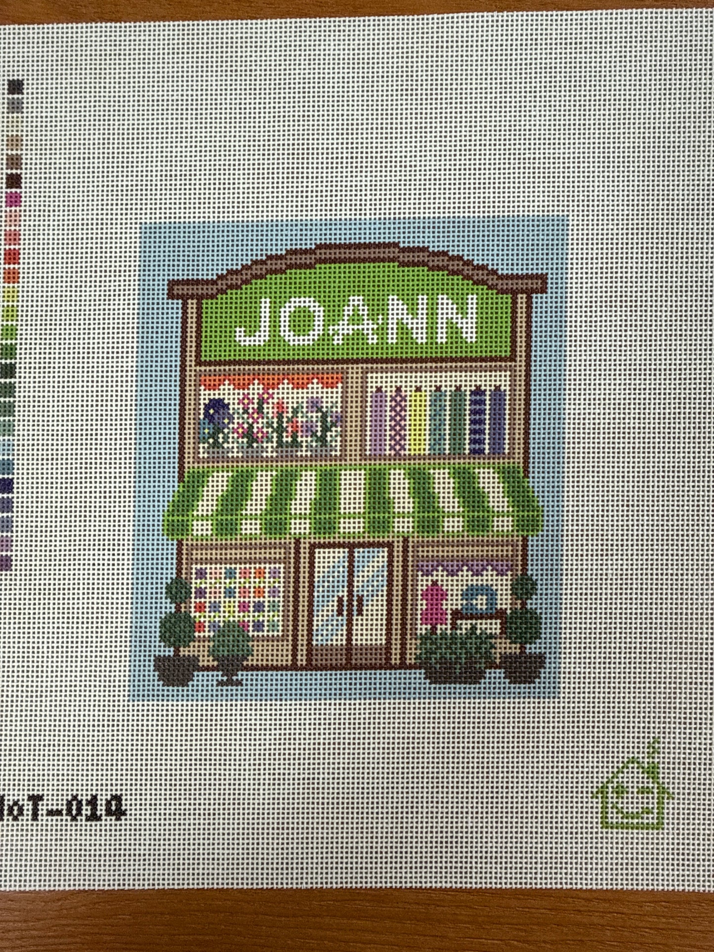 Joann Storefront 18 Mesh
