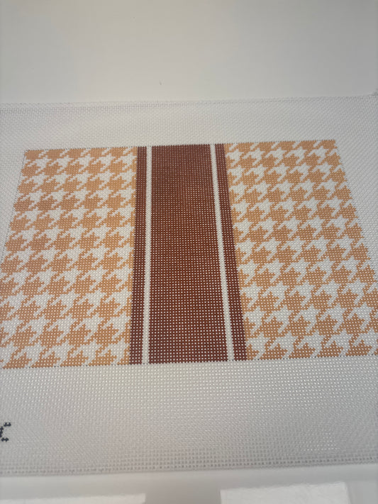 3058C - Houndstooth clutch neutral- Trunk show