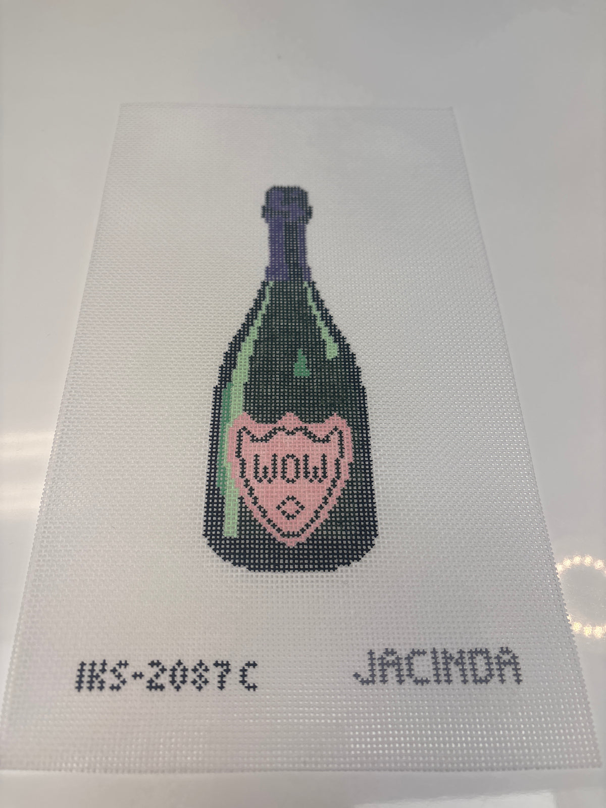 2087C - Wow Champagne Ornament - Trunk Show