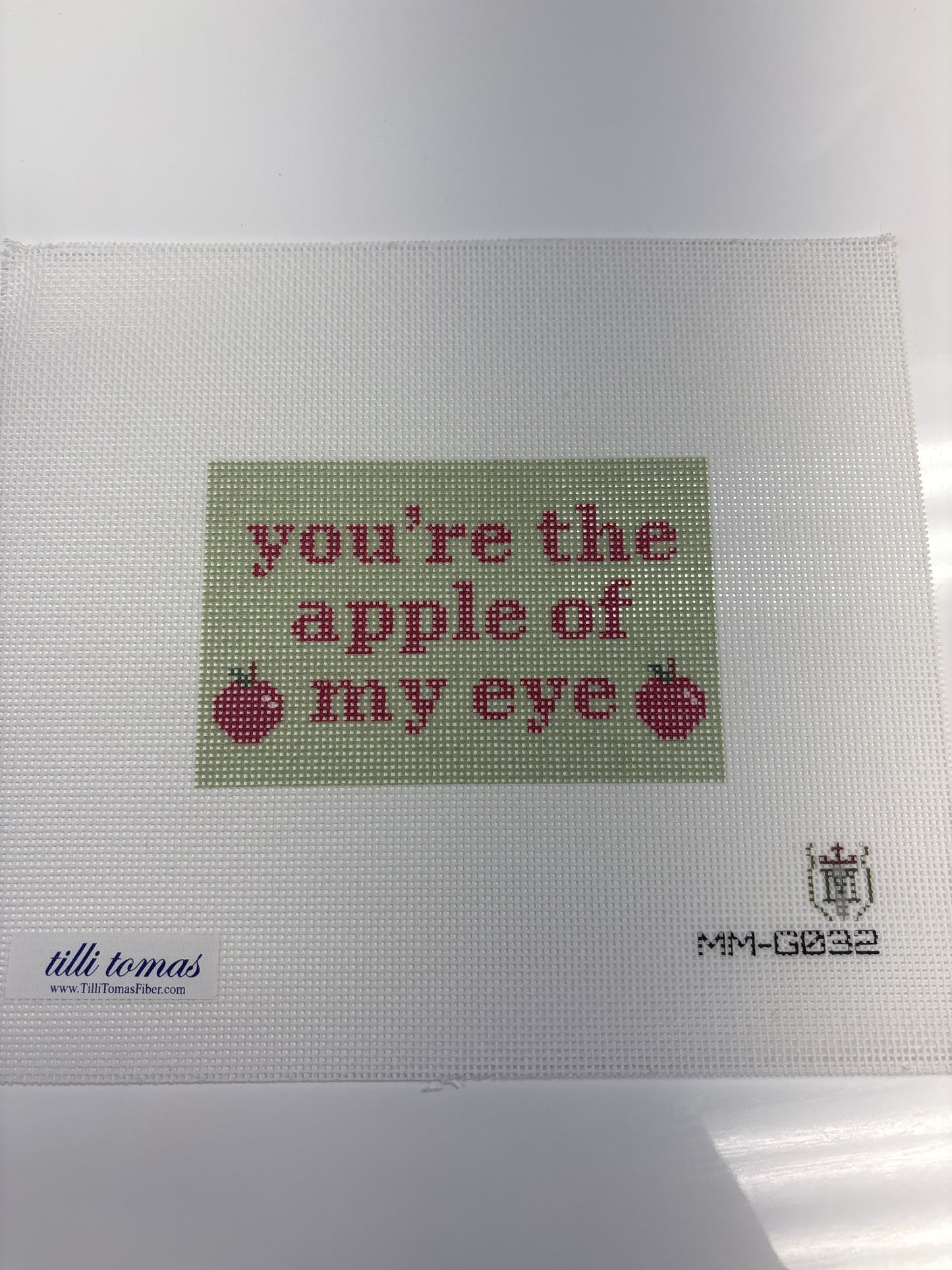MM-G032 Apple of my Eye - Trunk Show