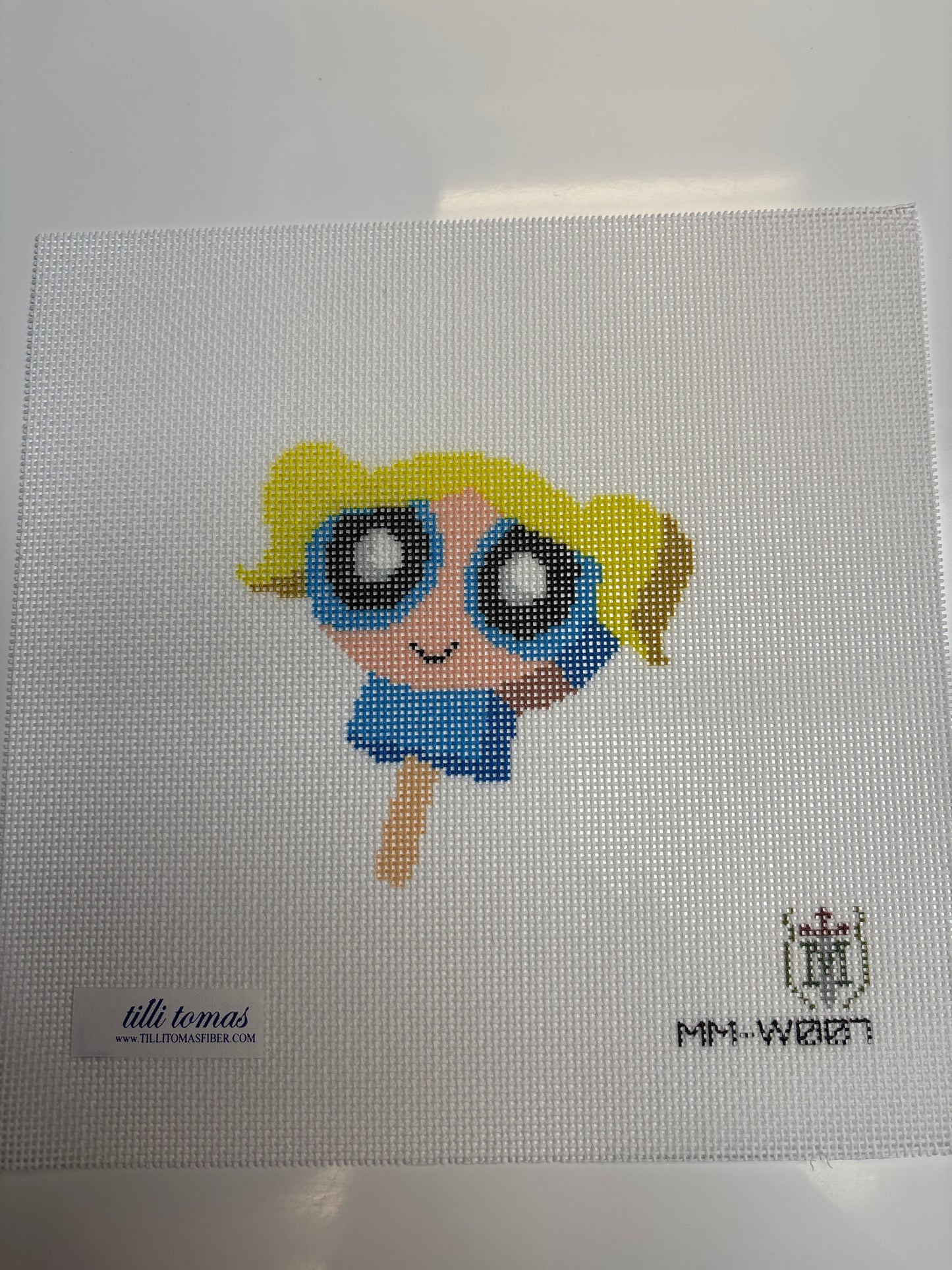 MM-W007 Popsicle Girl - Trunk Show